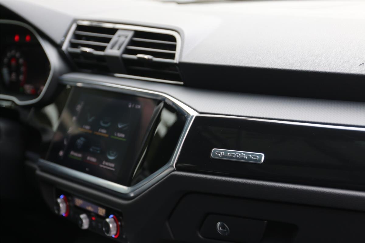 Audi Q3 SUV / Terénní 2,0 l 137 kw