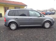 Volkswagen Touran 4