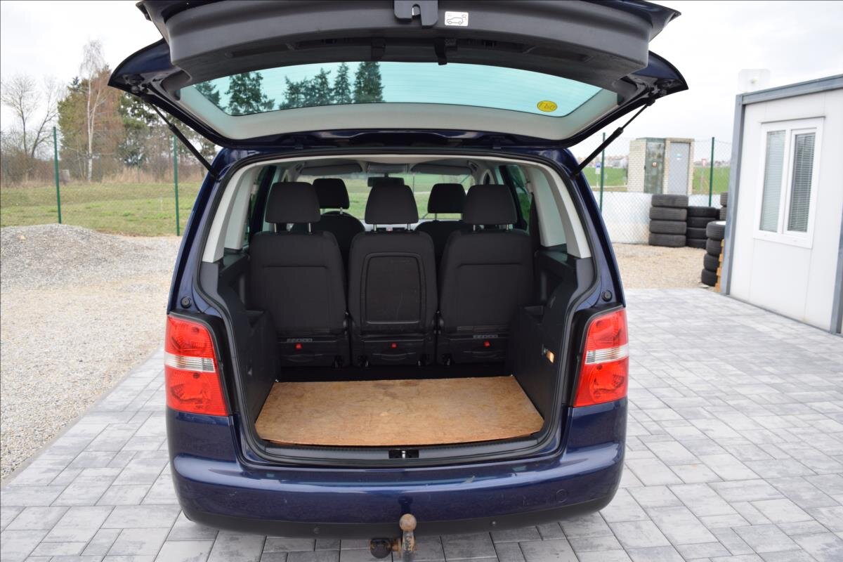 Volkswagen Touran Kombi 1,4 l 103 kw