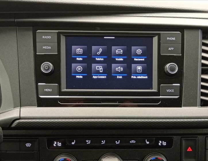 Volkswagen Caravelle 10