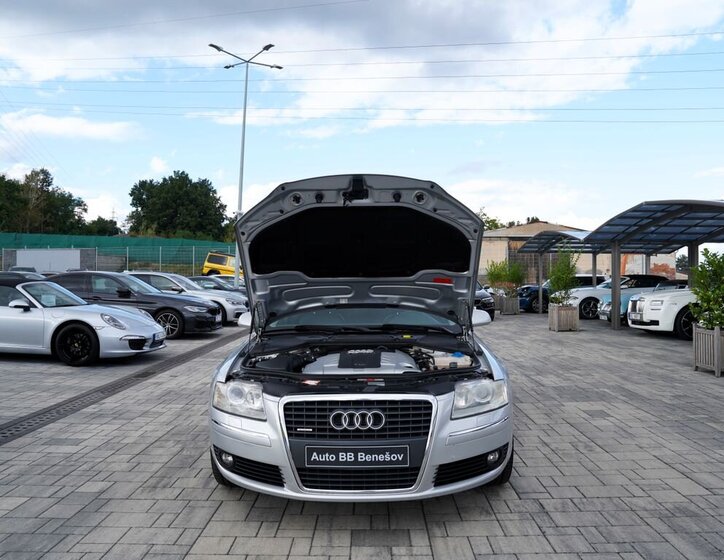 Audi A8 Sedan 3,0 l 171 kw