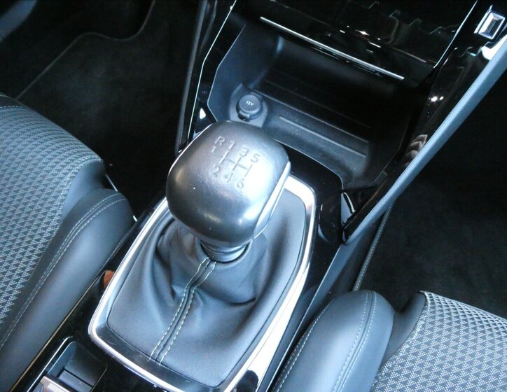 Peugeot 2008 SUV / Terénní 1,2 l 96 kw