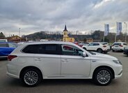 Mitsubishi Outlander SUV / Terénní 2,4 l 165 kw