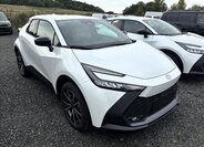 Toyota C-HR SUV 1,8 l 103 kw