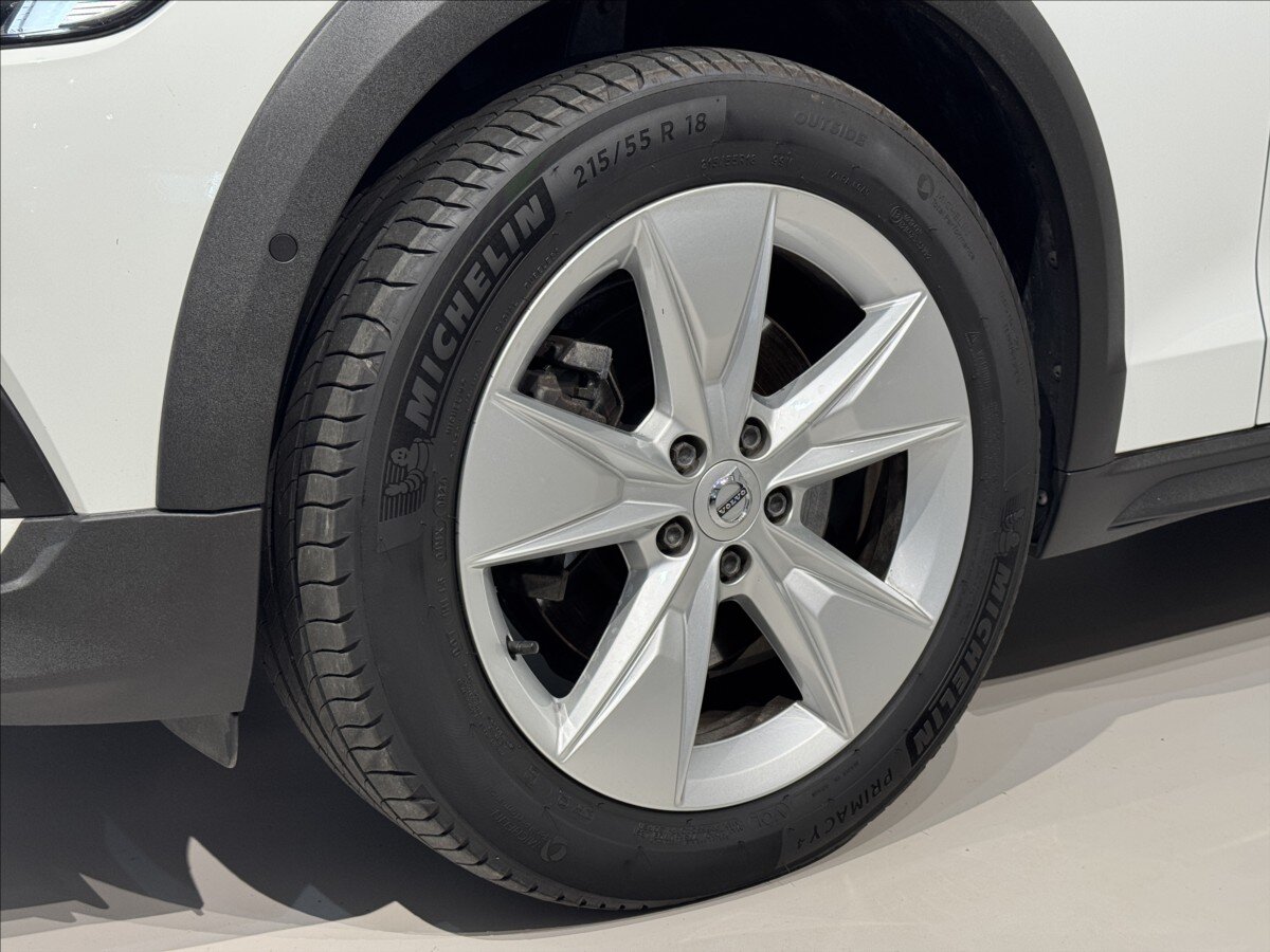 Volvo V60 Kombi 2,0 l 145 kw