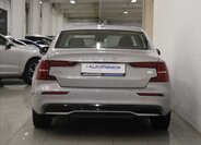 Volvo S60 Sedan / Limuzína 2,0 l 335 kw