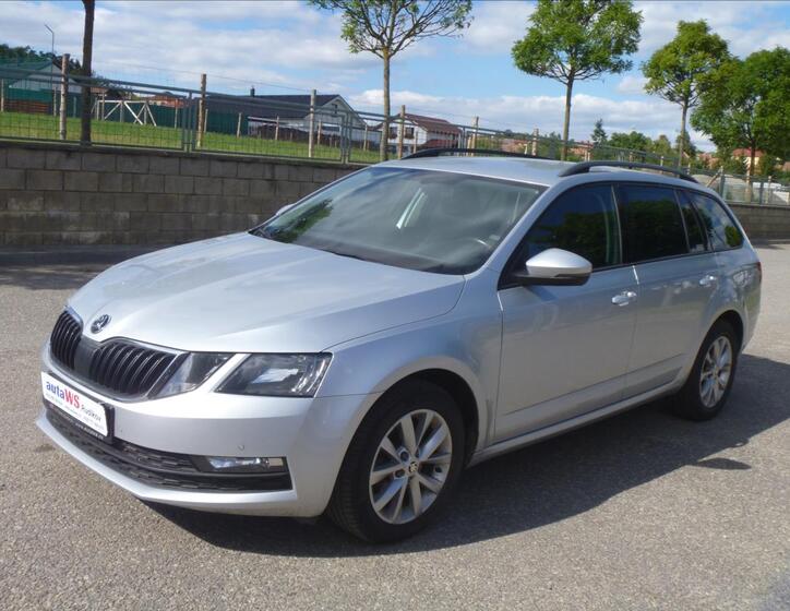 Škoda Octavia 1