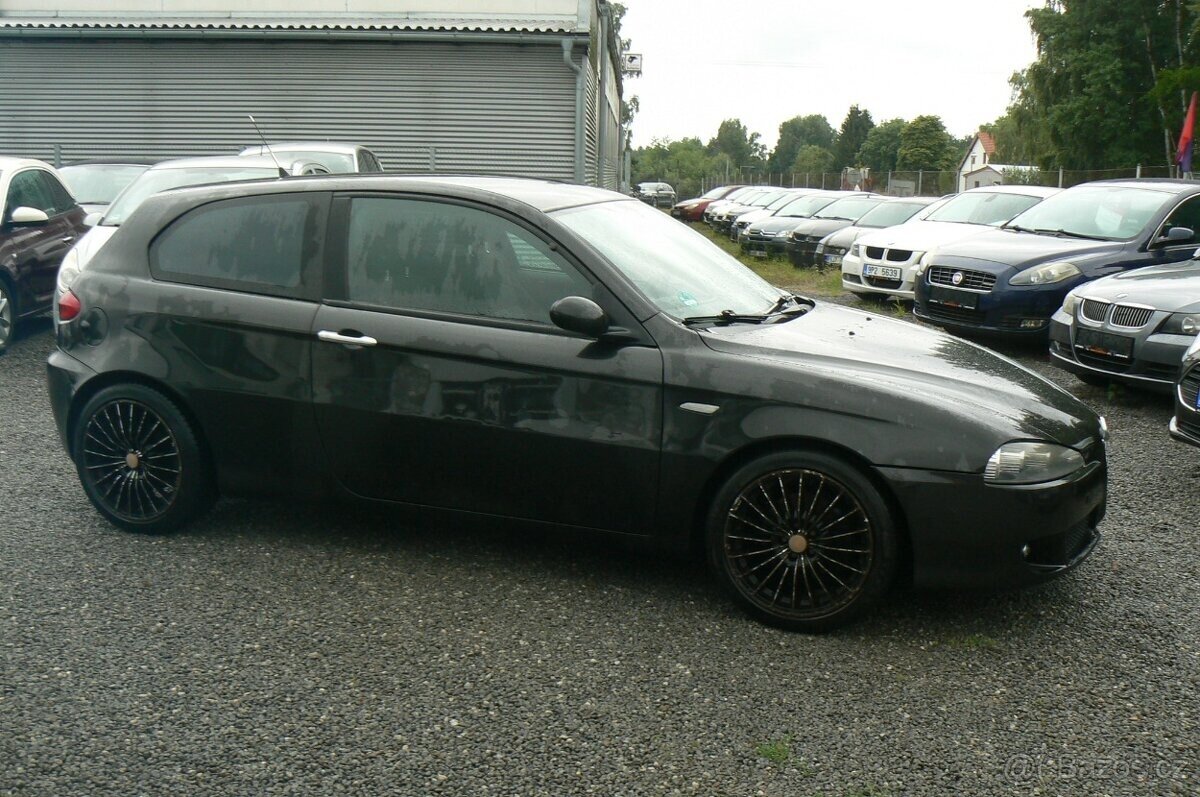 Alfa Romeo 147 Hatchback 1,6 l 77 kw