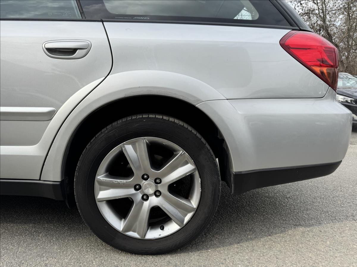 Subaru Legacy Kombi 3,0 l 180 kw