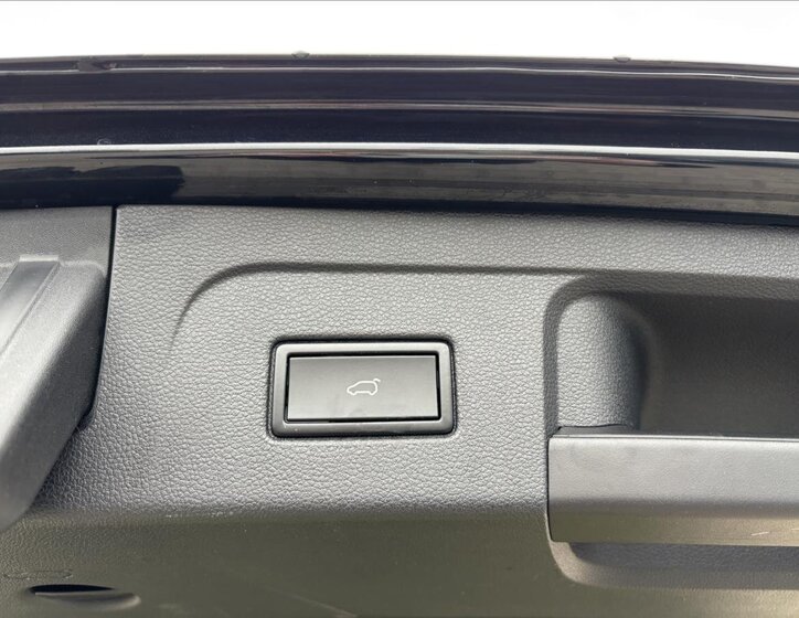 Volkswagen Touran MPV 1,5 l 110 kw