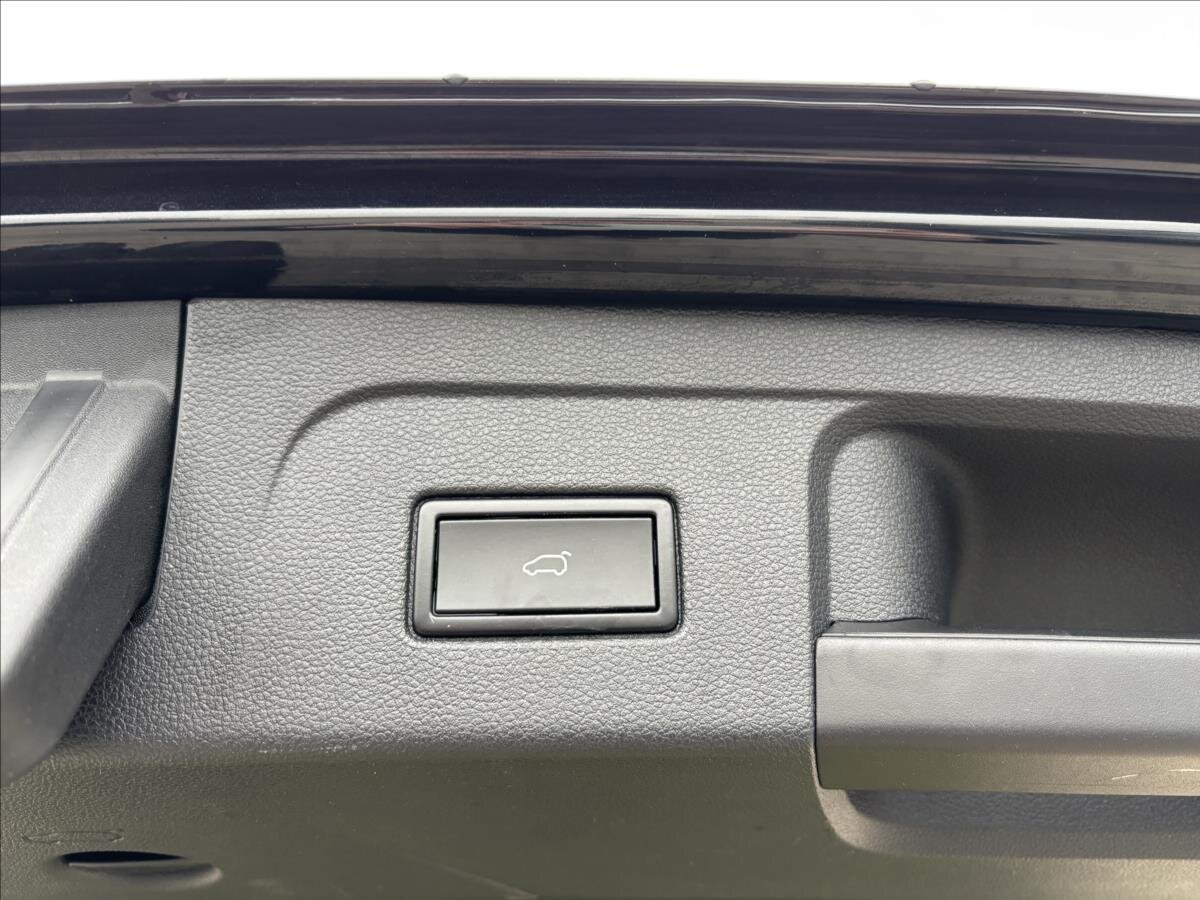 Volkswagen Touran MPV 1,5 l 110 kw