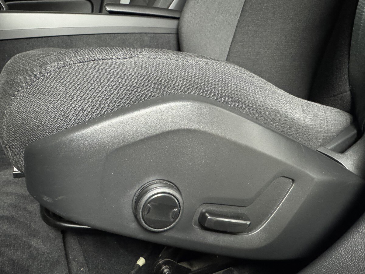 Volvo V60 Kombi 2,0 l 145 kw