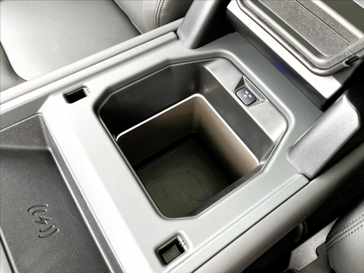 Land Rover Defender SUV / Terénní 3,0 l 257 kw