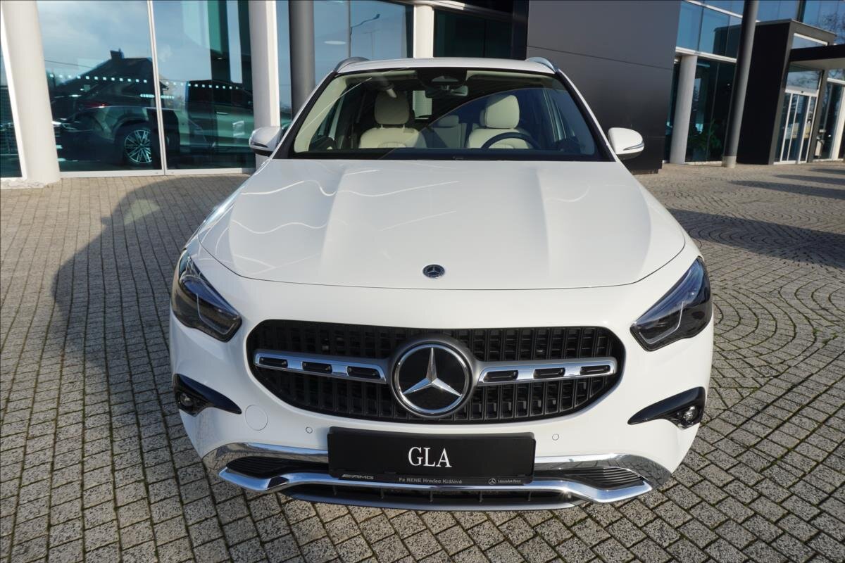 Mercedes-Benz GLA SUV 2,0 l 110 kw
