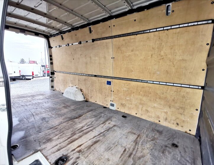 Volkswagen Crafter Ostatní 2,5 l 80 kw