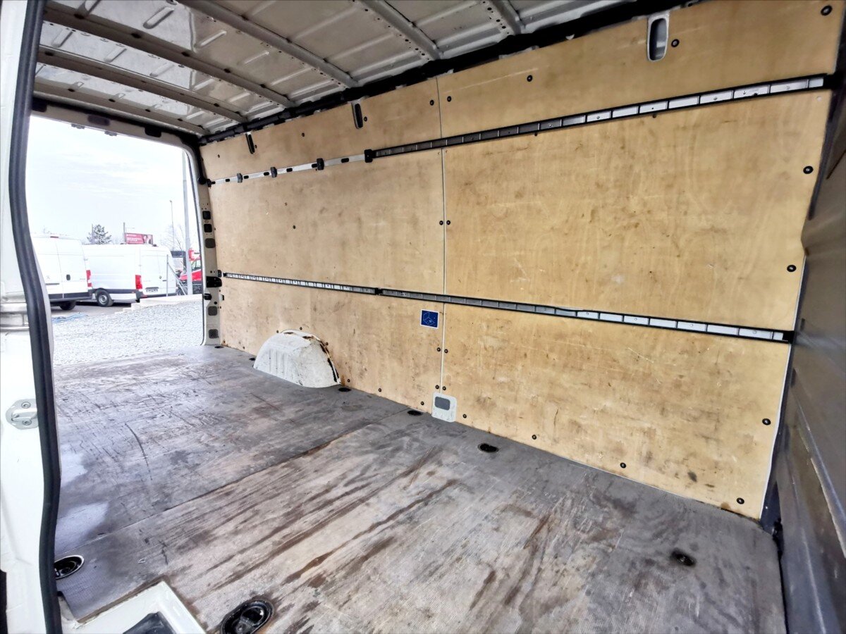 Volkswagen Crafter Ostatní 2,5 l 80 kw