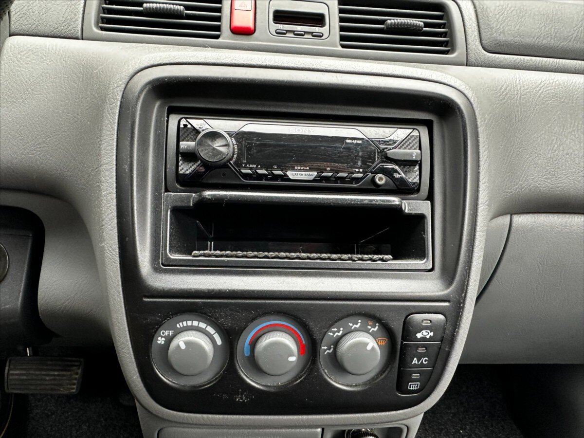 Honda CR-V Kombi 2,0 l 94 kw