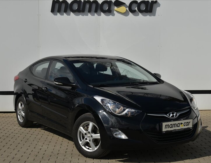 Hyundai Elantra Sedan / Limuzína 1,6 l 97 kw