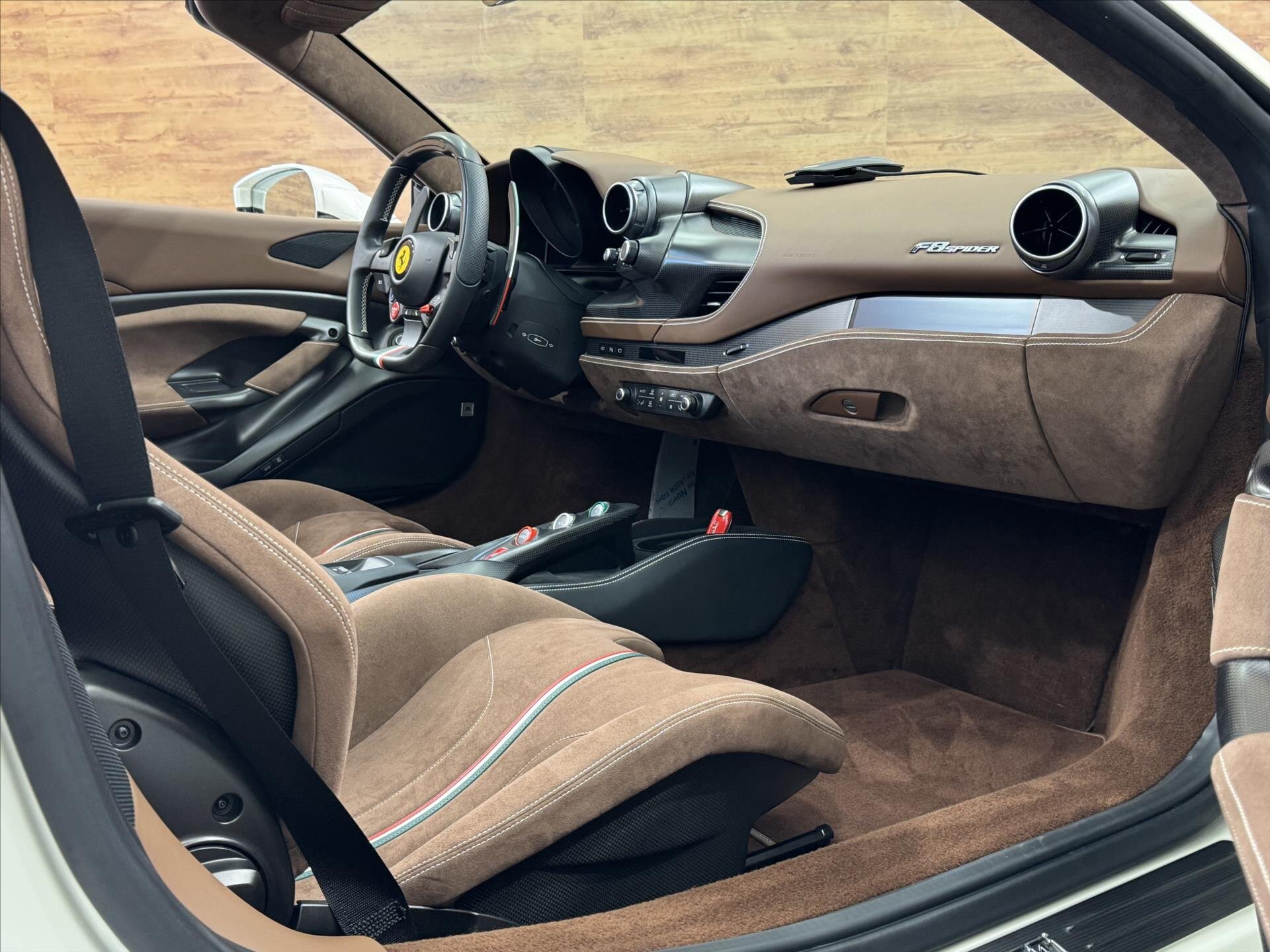 Ferrari F8 Kabriolet 3,9 l 530 kw