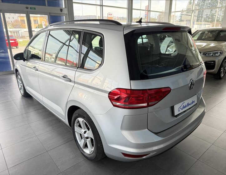Volkswagen Touran Kombi 1,2 l 81 kw