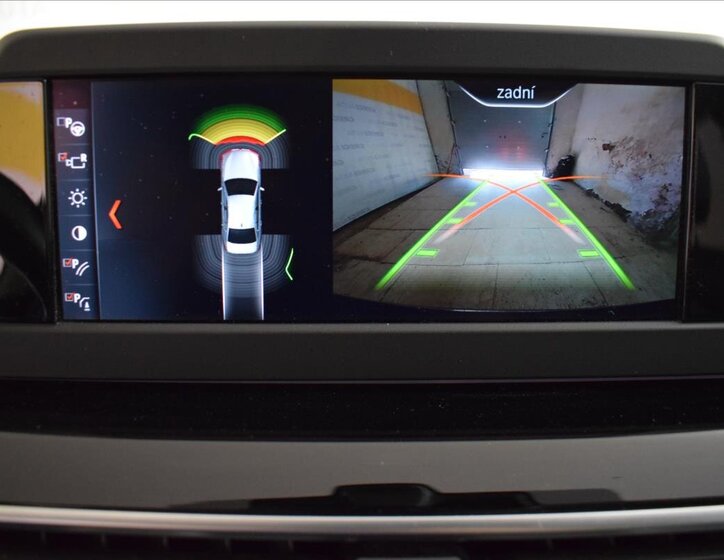 BMW Řada 5 Sedan / Limuzína 3,0 l 195 kw