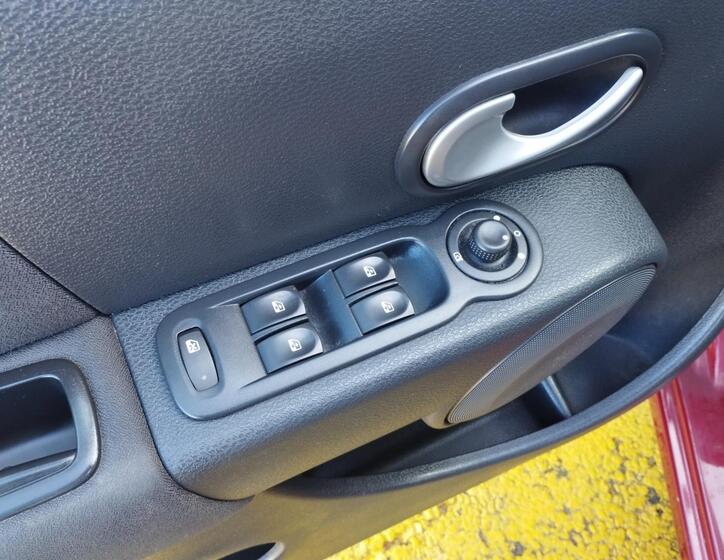 Renault Modus Hatchback 1,1 l 74 kw