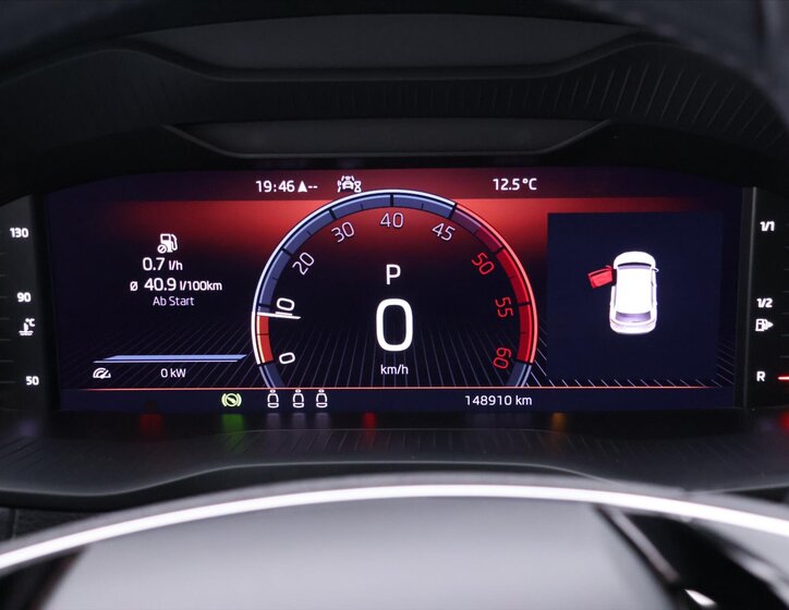 Škoda Karoq SUV / Terénní 2,0 l 110 kw