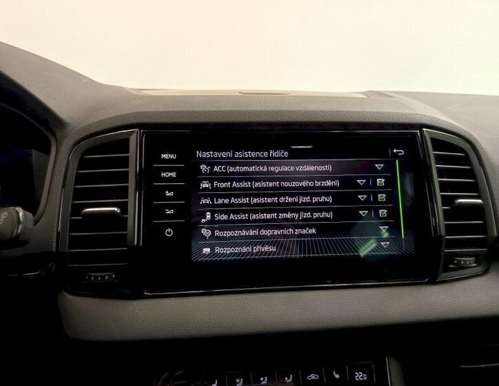 Škoda Karoq SUV / Terénní 1,5 l 110 kw