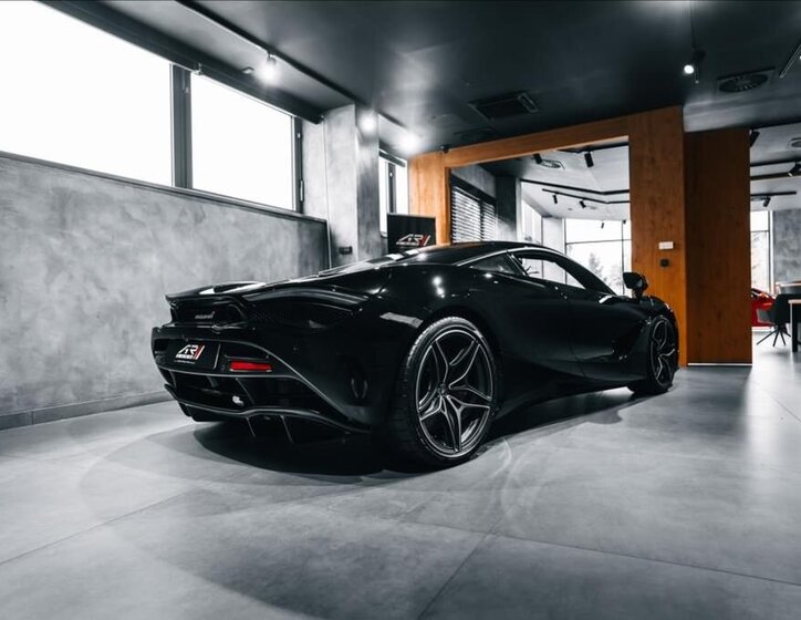 McLaren 720S 10
