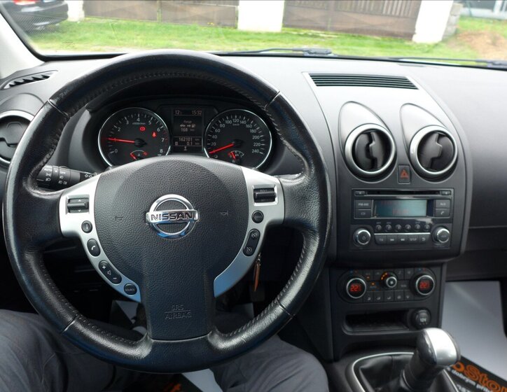 Nissan Qashqai SUV / Terénní 1,6 l 86 kw