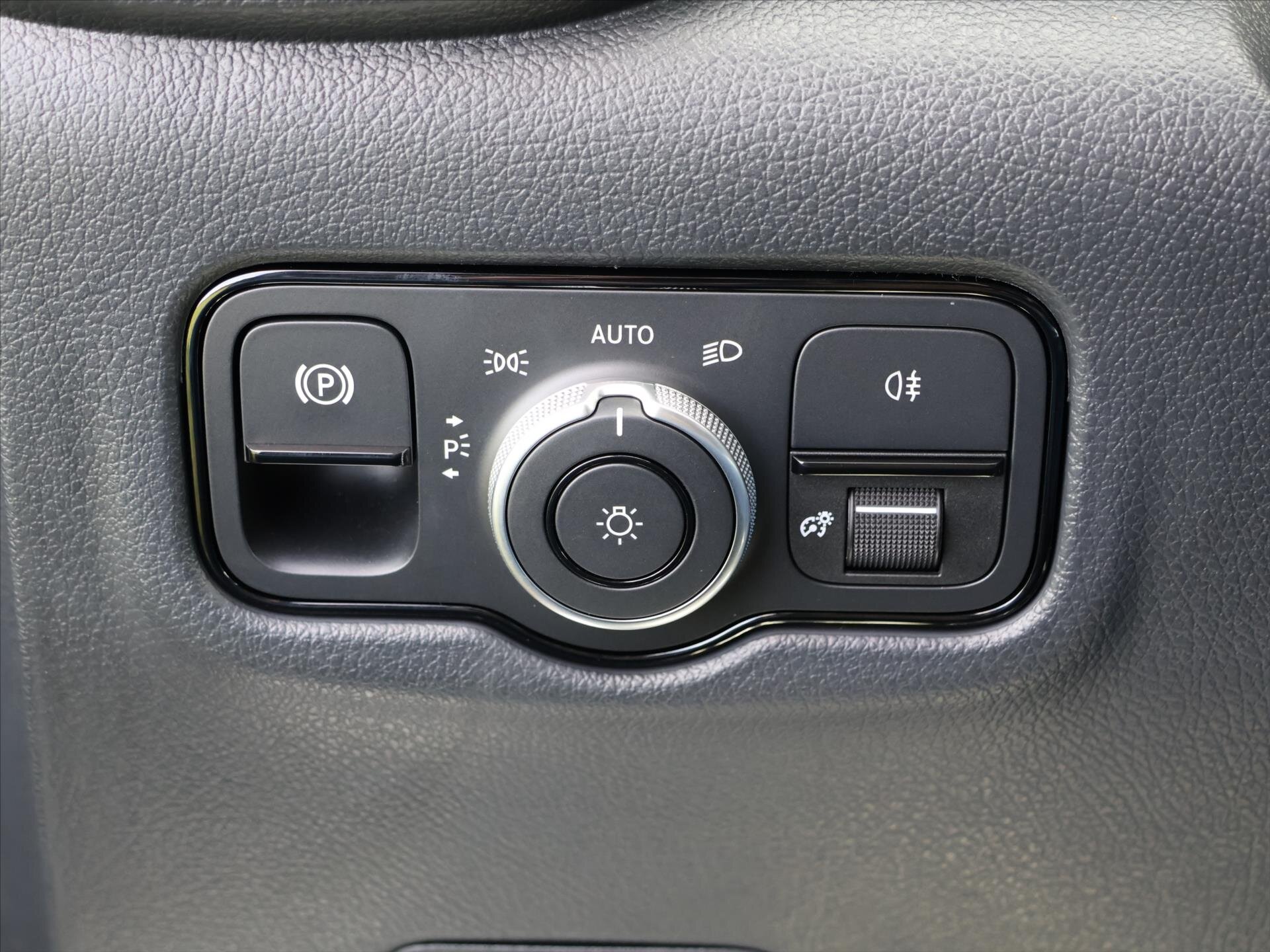 Mercedes-Benz Vito Kombi 2,0 l 174 kw