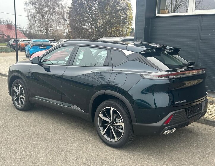 Dongfeng Ostatní SUV / Terénní 1,5 l 145 kw