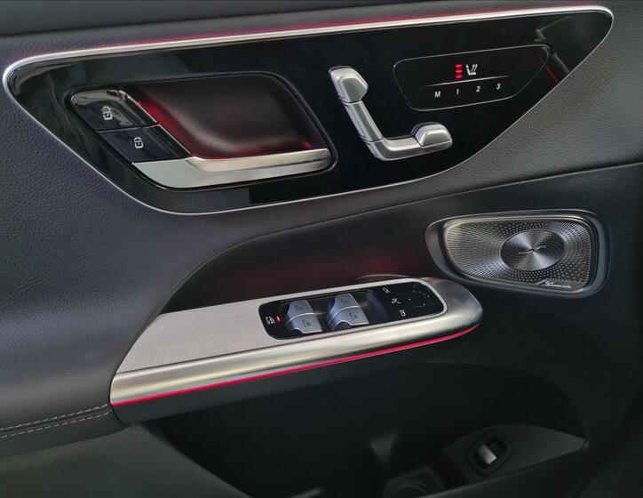 Mercedes-Benz GLC 12