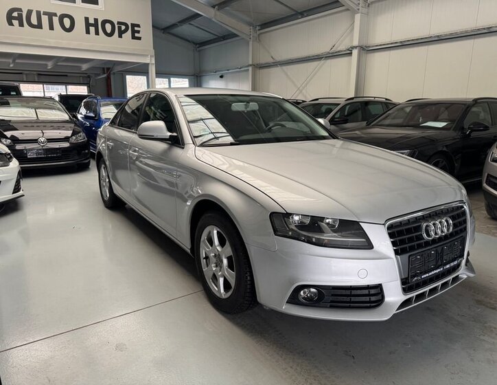Audi A4 Sedan / Limuzína 1,8 l 88 kw