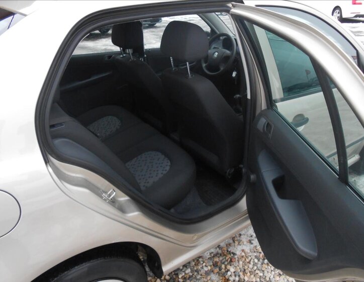 Škoda Fabia Sedan / Limuzína 1,2 l 47 kw