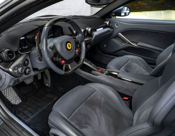 Ferrari F12 Berlinetta 20