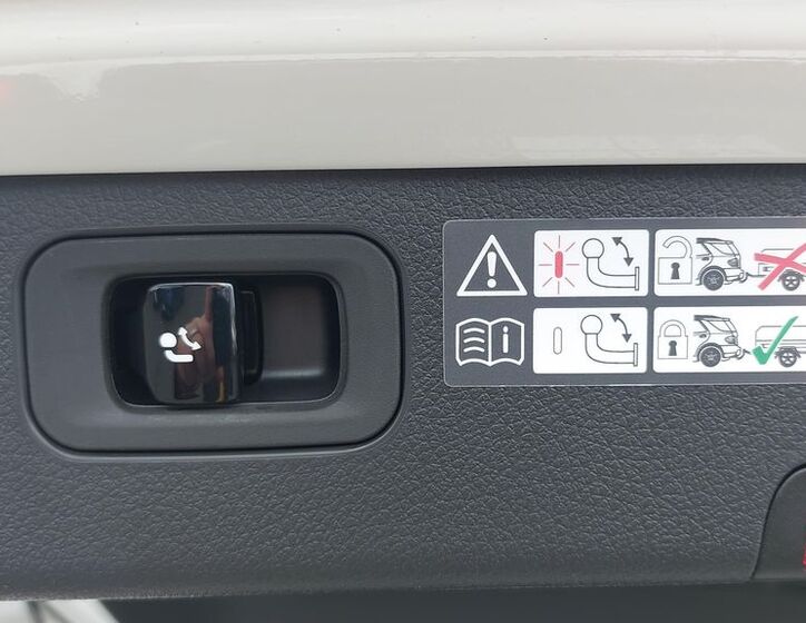 Mercedes-Benz Třídy C 25