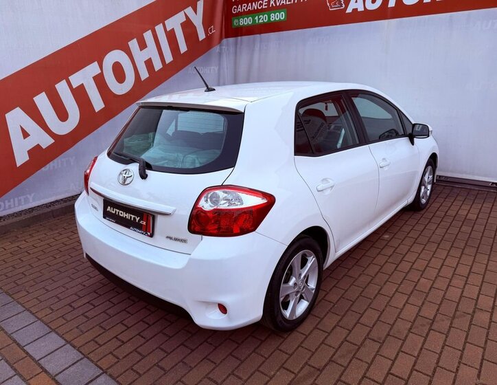 Toyota Auris Hatchback 1,6 l 97 kw