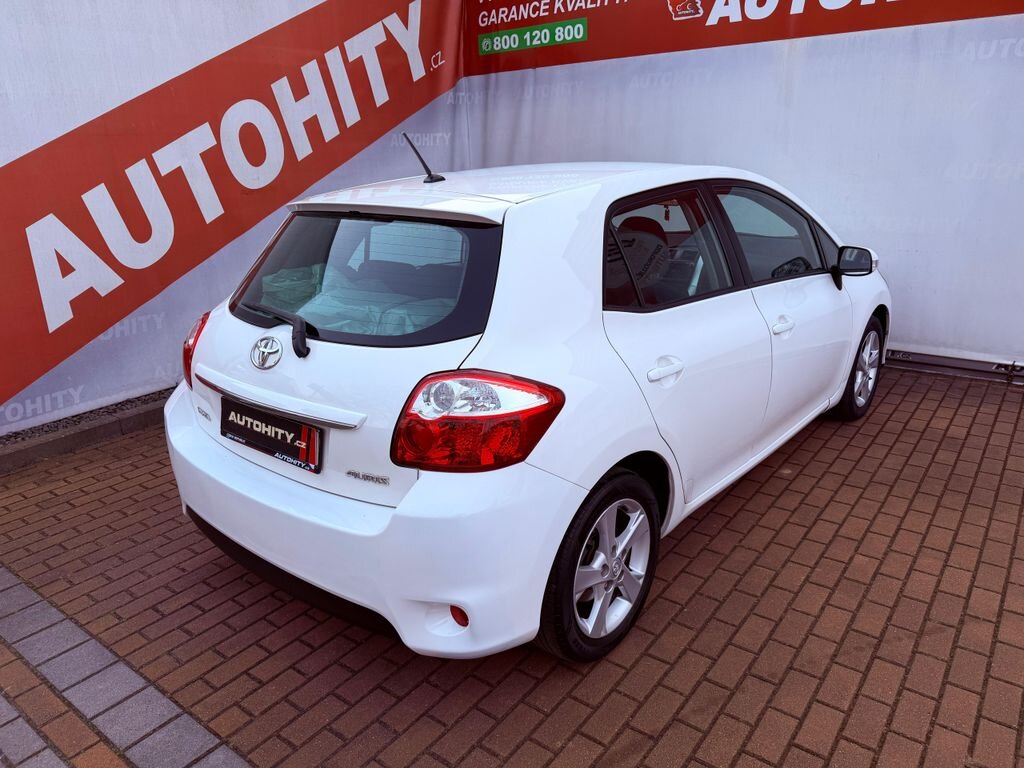 Toyota Auris Hatchback 1,6 l 97 kw