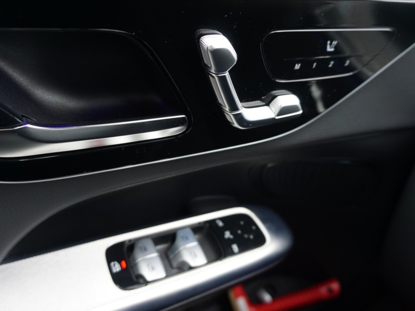 Mercedes-Benz GLC 11