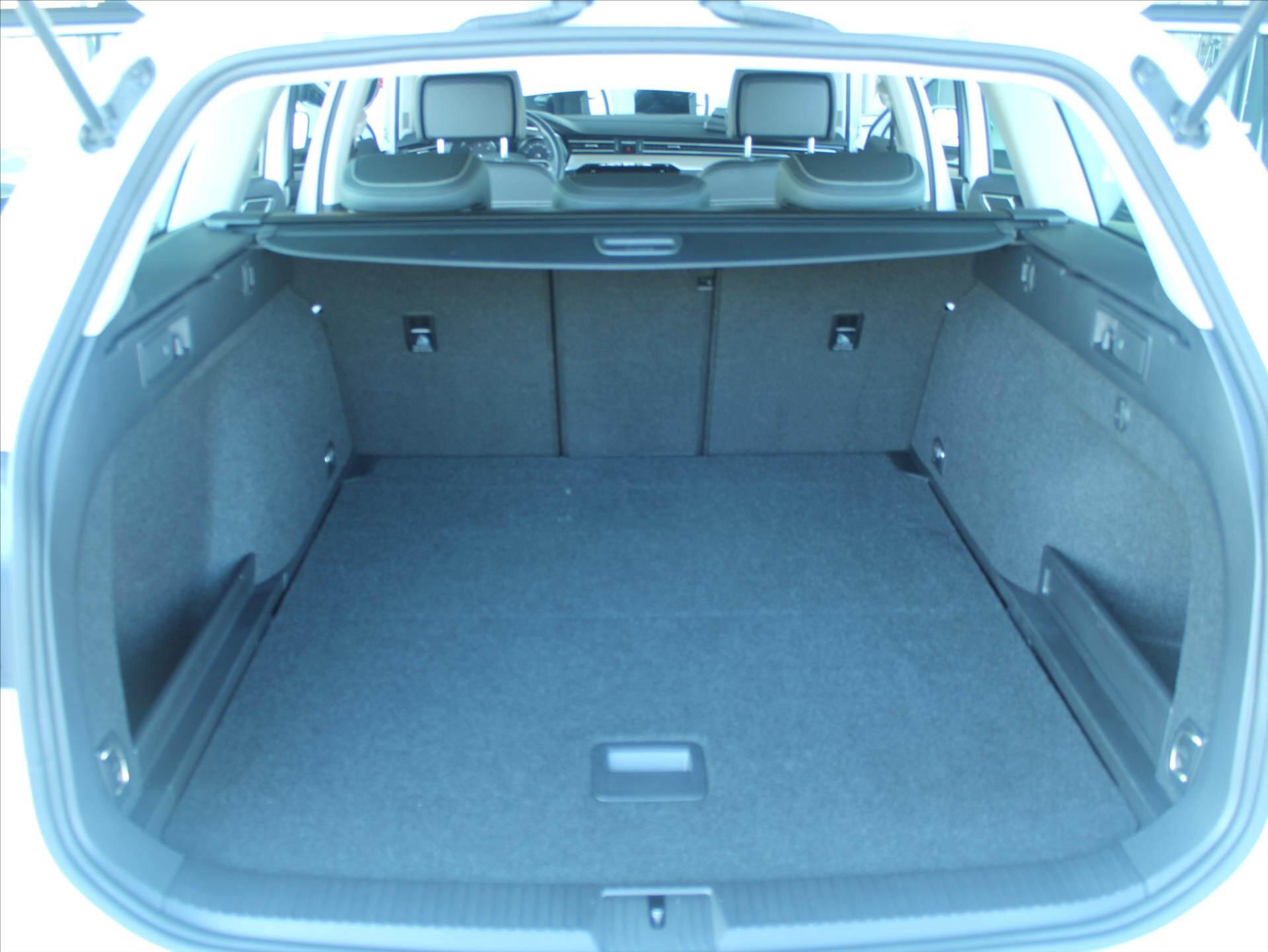 Volkswagen Passat Kombi 2,0 l 110 kw