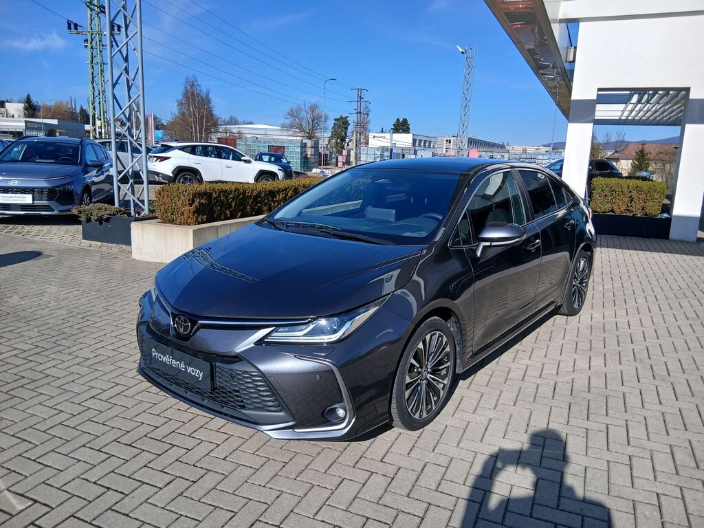 Toyota Corolla Sedan 1,5 l 92 kw