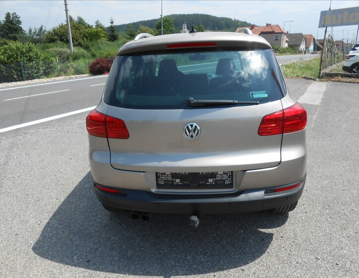 Volkswagen Tiguan 7