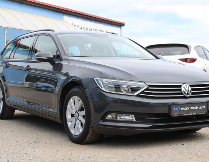 Volkswagen Passat Kombi 2,0 l 110 kw
