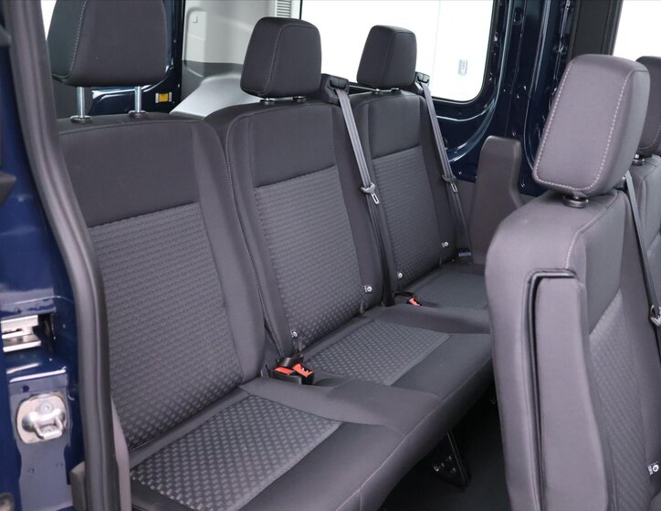 Ford Transit Kombi 2,0 l 96 kw