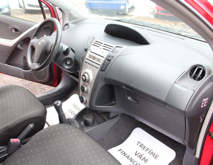 Toyota Yaris Hatchback 998,0 51 kw