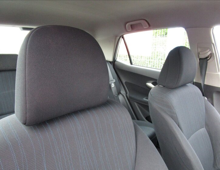 Toyota Auris Hatchback 1,4 l 66 kw