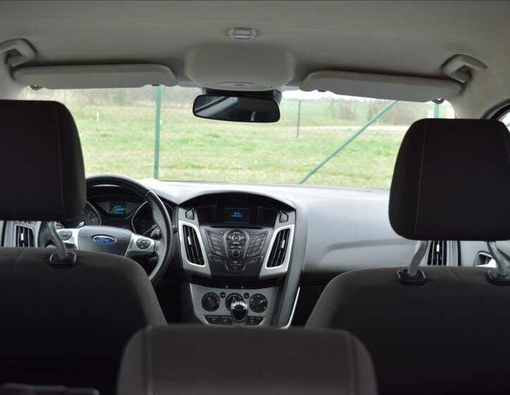 Ford Focus Kombi 998,0 92 kw