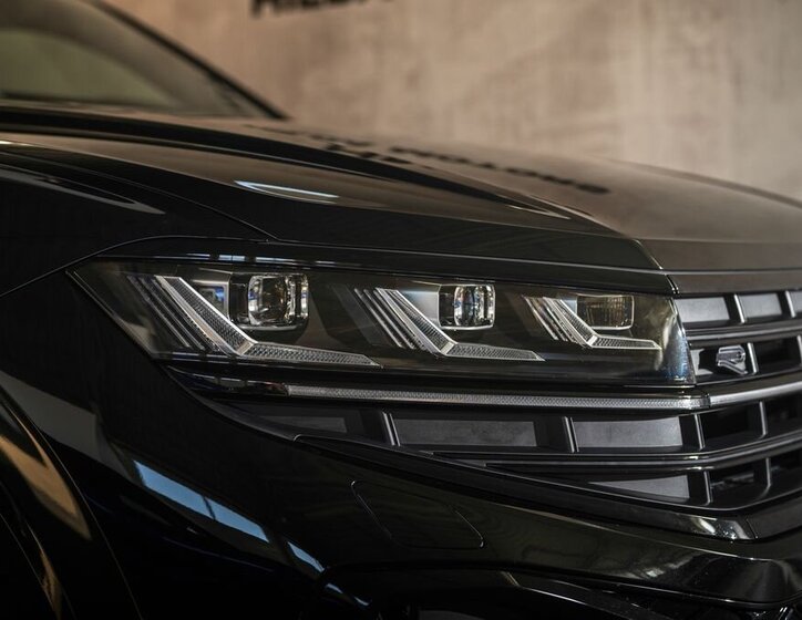 Volkswagen Touareg SUV / Terénní 3,0 l 210 kw