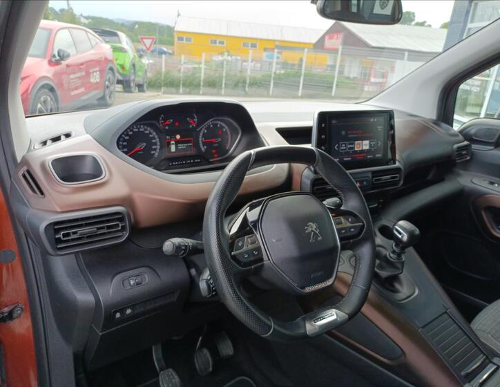 Peugeot Rifter 13
